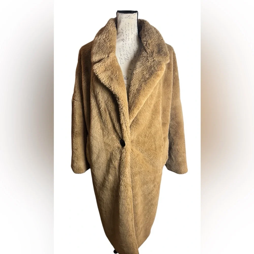 Magaschoni Camel Teddy Jacket - Picture 1 of 5